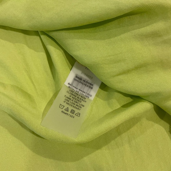 Vince Camuto Lime Studded Top, Size Medium - Picture 4 of 4